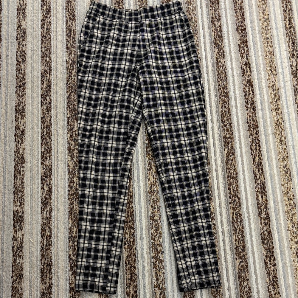 Dex Womens Checkered Black and White stretch Pants